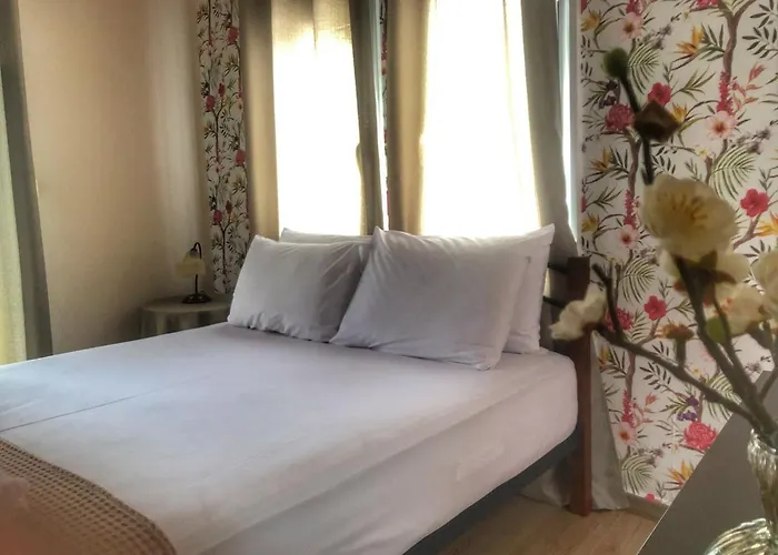 Monopati - μονοπάτι 3*